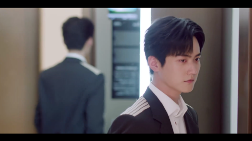 飞鹰TV超清点播多线路版app免费下载-飞鹰TV电视版免费追剧软件最新版下载